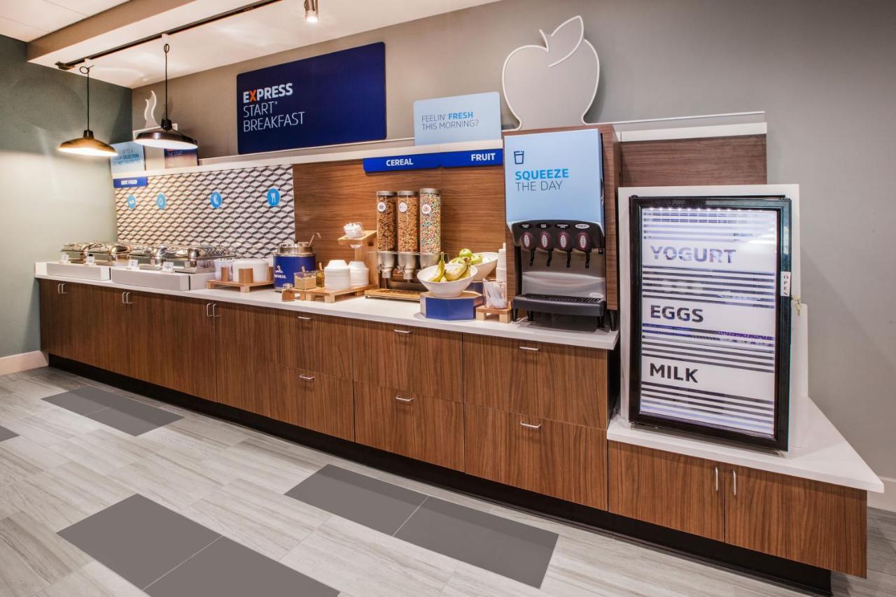 Holiday Inn Express Hotel & Suites North Seattle - Shoreline, An Ihg Hotel Exteriör bild